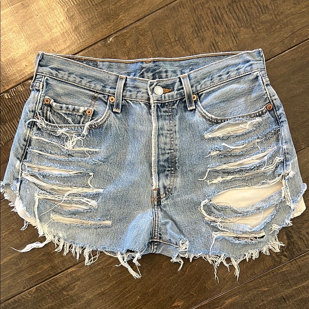 Levi's Vintage Blue High-Waisted Jean Shorts with Distressed Hem